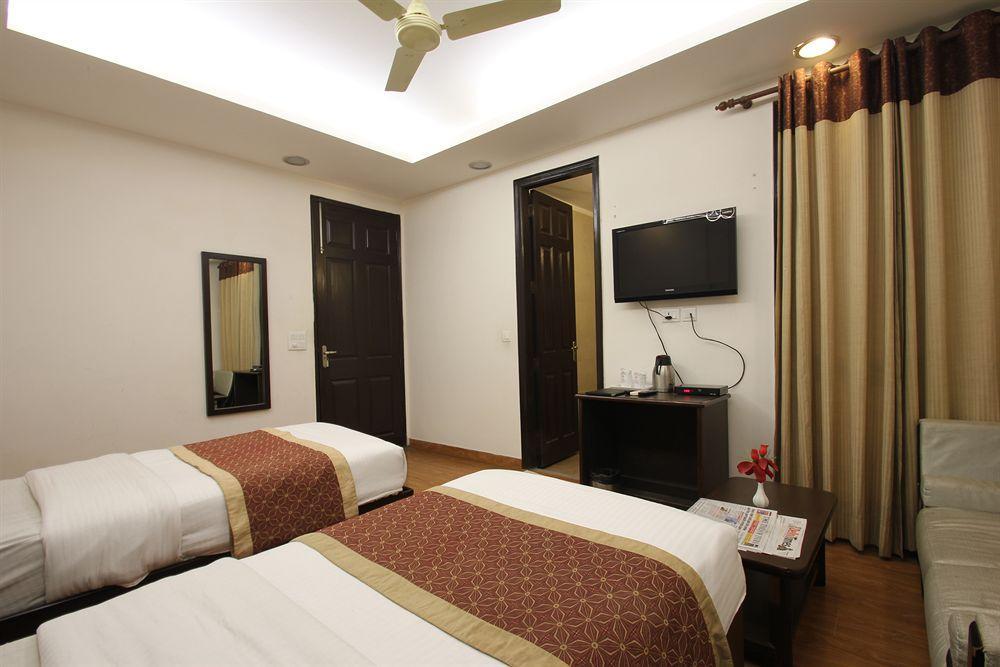 Hermitage By The Cosy Hotels Near Lotus Temple New Delhi Exteriör bild